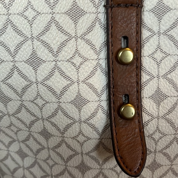 Cream and brown Fossil Crossbody - Picture 6 of 6